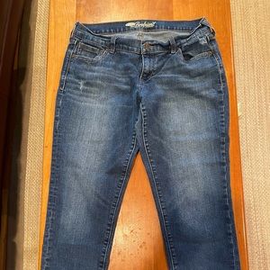 OLD NAVY size 6 boyfriend jeans